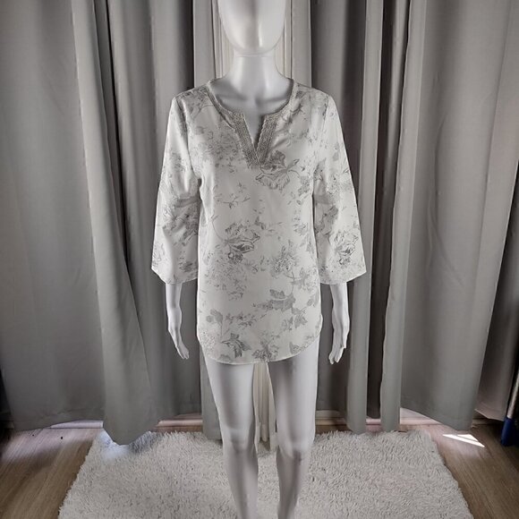 Chico's Tops - Chico's Women's White, Gray Cotton Blend Pullover Shirt Size 0 = (US Size 4)